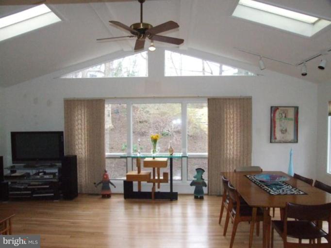 11403 Fairoak Drive Silver Spring, MD 20902 - Photo 12 of 23 Family Room #2
