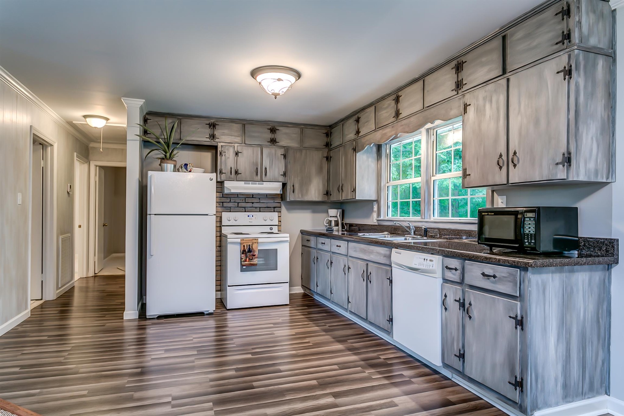 816 Post Oak Road Camden, TN 38320 - Photo 5 of 23 Gallery Image 5