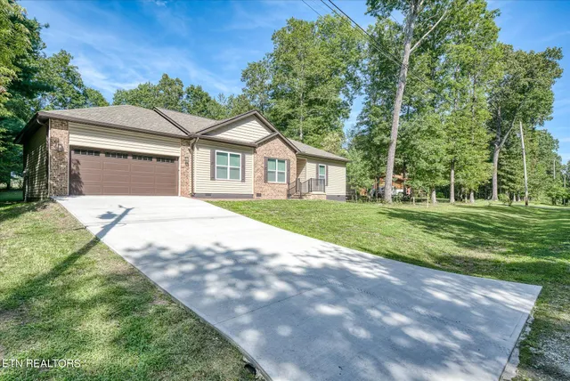 $360,000 | 3029 Oklahoma Drive, Crossville, TN 38572