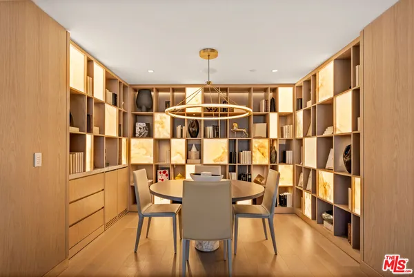 $18,000 | 2025 Avenue Of The Stars, Unit 1607, Los Angeles, CA 90067