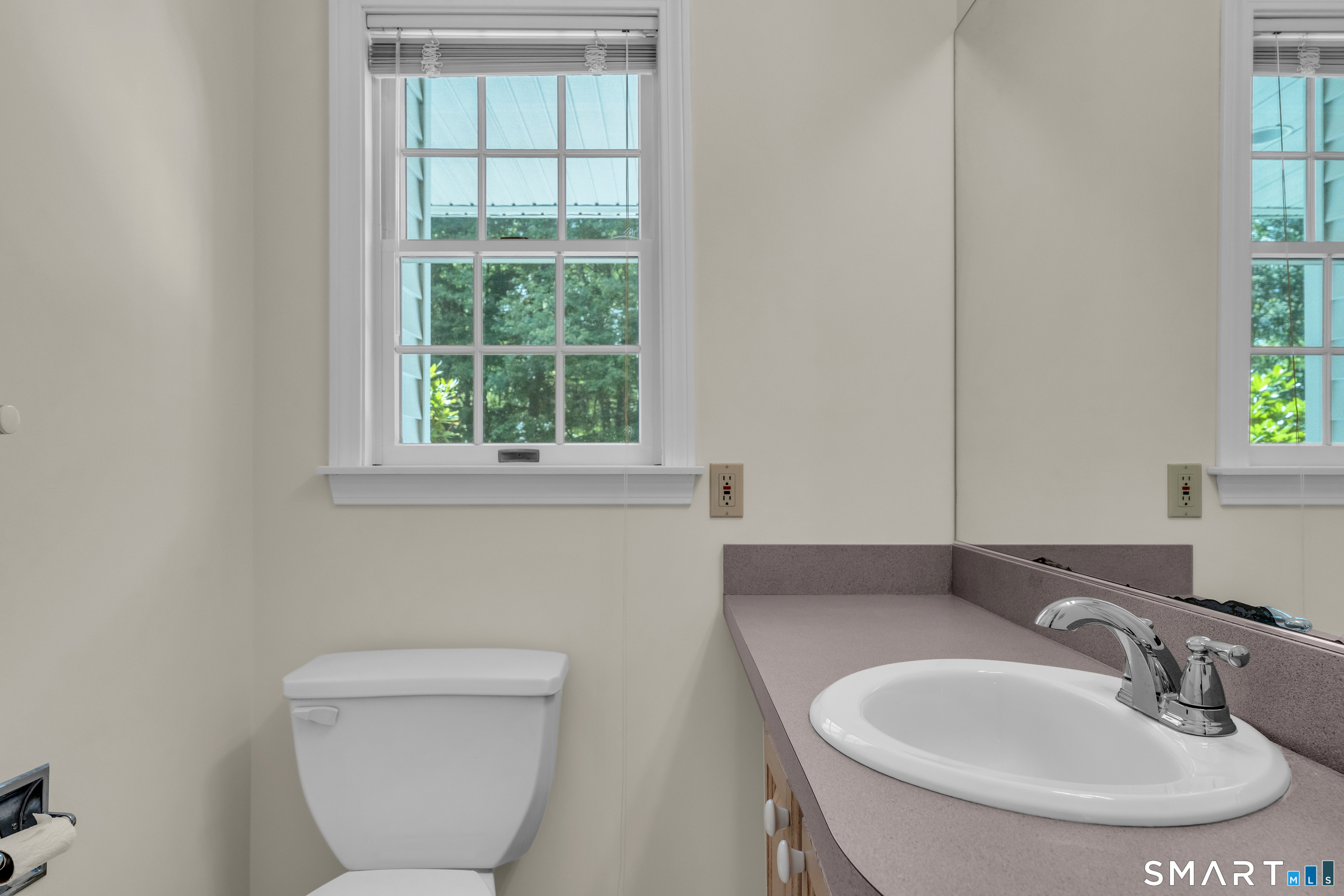 46 Spring Rock Road East Lyme, CT 06333 - Photo 14 of 40