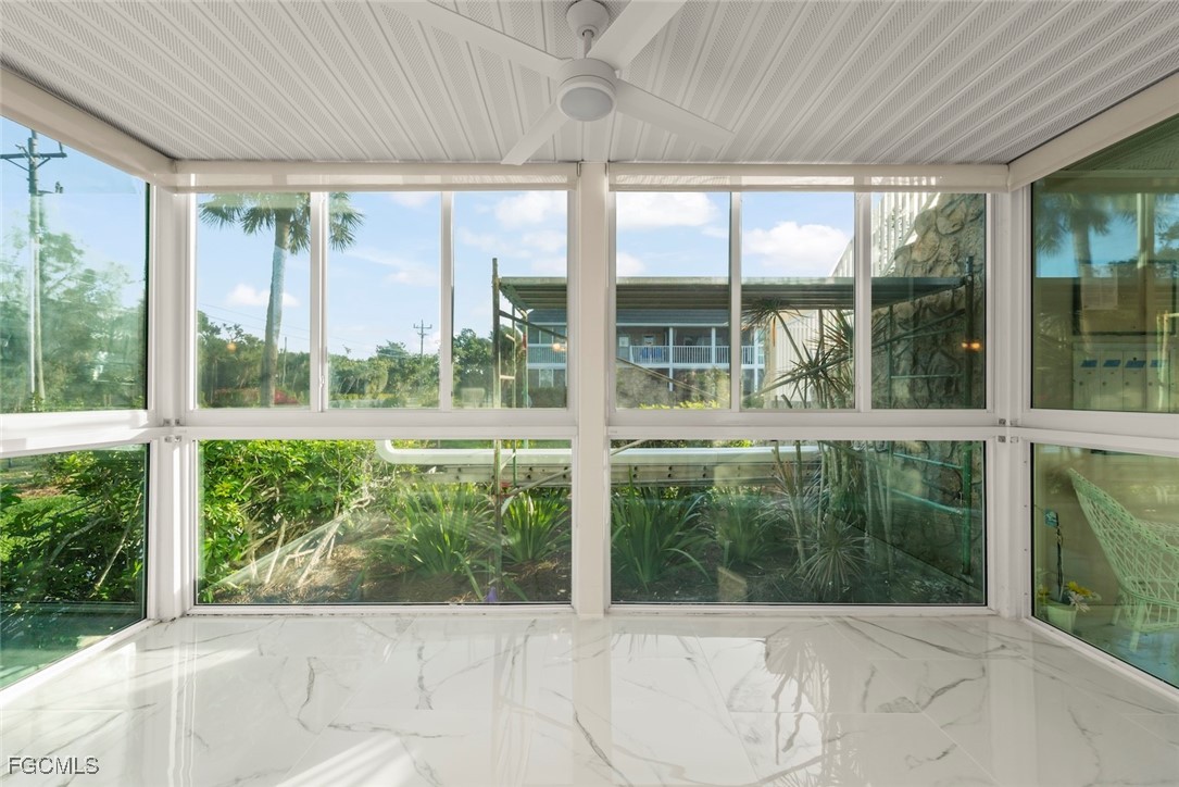 561 Periwinkle Way, Unit E4 Sanibel, FL 33957 - Photo 14 of 32