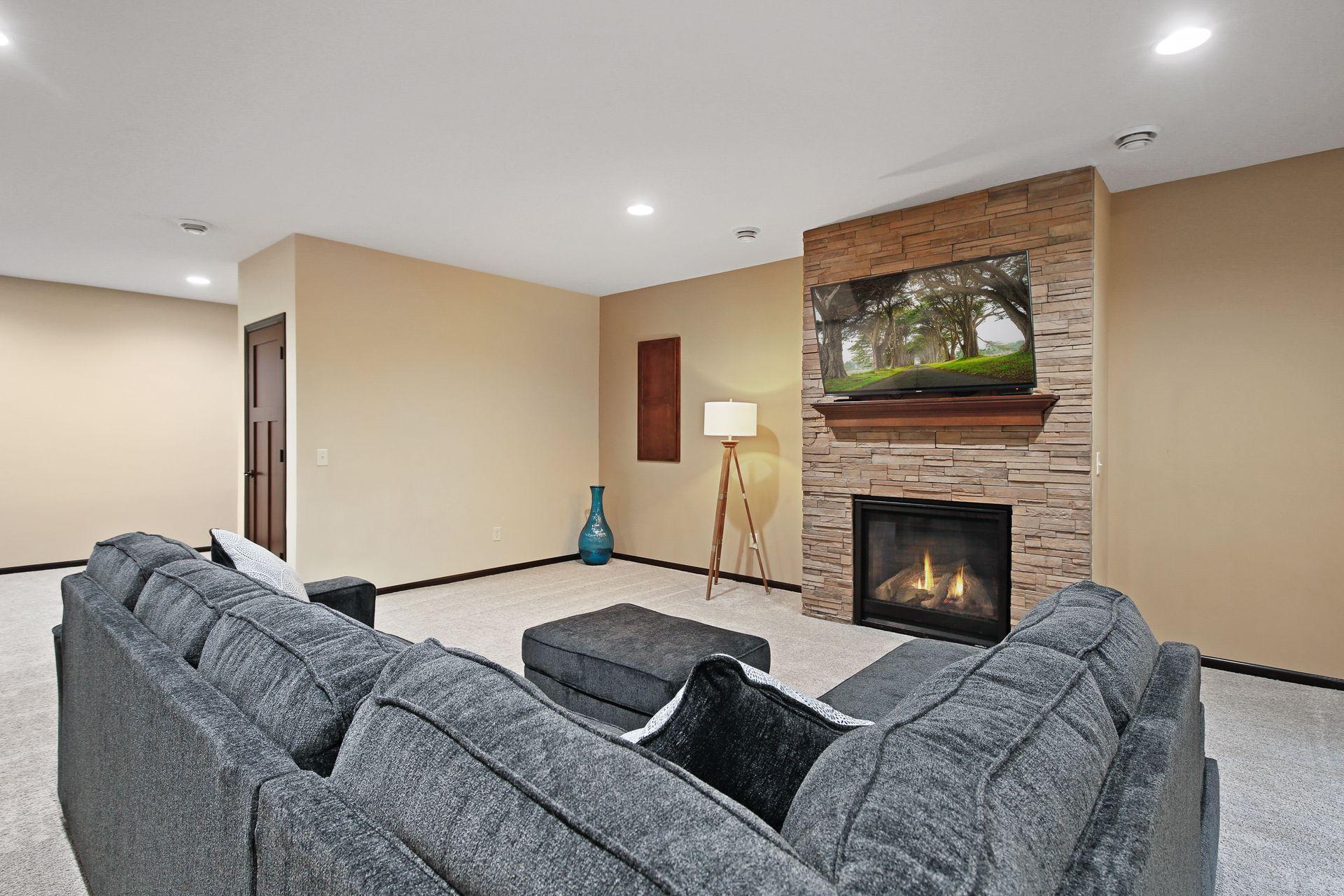12151 Sunnybrook Road Eden Prairie, MN 55347 - Photo 38 of 54 Gallery Image 38