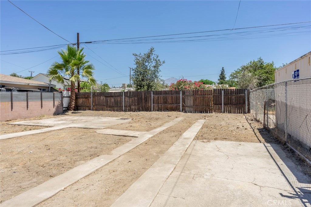 1218 6th Street Redlands, CA 92374 - Photo 15 of 16 a view of balcony with a potted plant