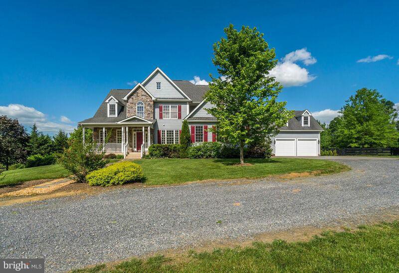 20393 Cockerill Road Purcellville, VA 20132 - Photo 2 of 29 Custom built hardi-plank home 10 mins from Pville
