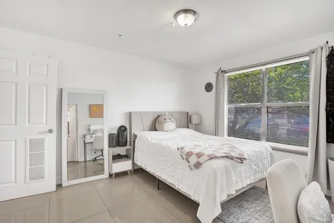 $180,000 | 2311 North Congress Avenue, Unit 11, Boynton Beach, FL 33426