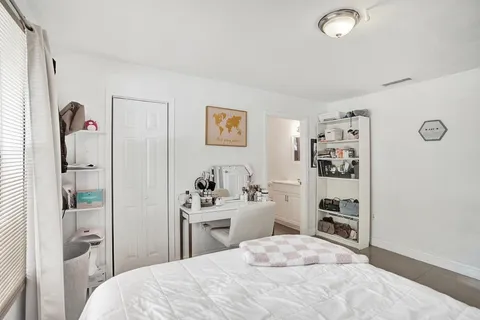 $180,000 | 2311 North Congress Avenue, Unit 11, Boynton Beach, FL 33426