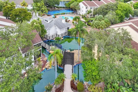 $180,000 | 2311 North Congress Avenue, Unit 11, Boynton Beach, FL 33426