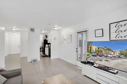 $180,000 | 2311 North Congress Avenue, Unit 11, Boynton Beach, FL 33426