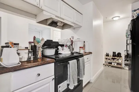 $180,000 | 2311 North Congress Avenue, Unit 11, Boynton Beach, FL 33426