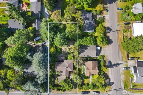 $550,000 | 4010 Southwest 106th Street, Seattle, WA 98146