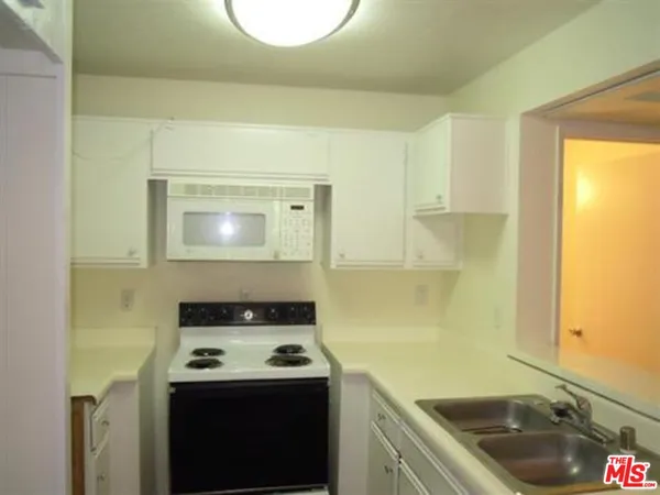 $324,000 | 15000 Downey Avenue, Unit 122, Paramount, CA 90723