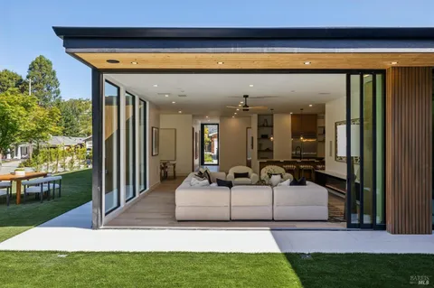 $4,395,000 | 30 Juno Road, Tiburon, CA 94920