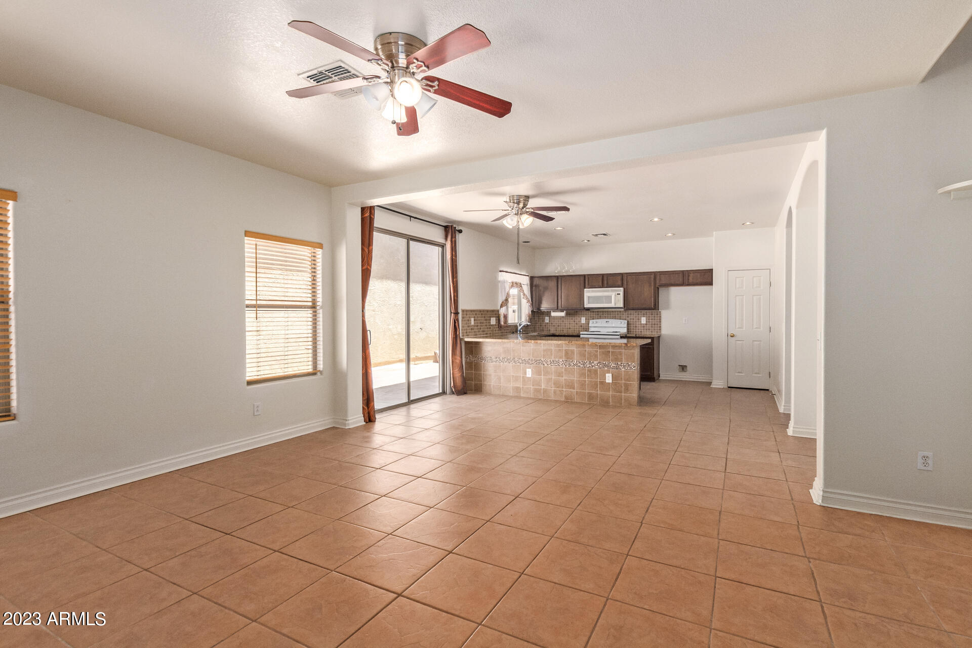 3903 East Kent Avenue Gilbert, AZ 85296 - Photo 5 of 27 04 - Kent