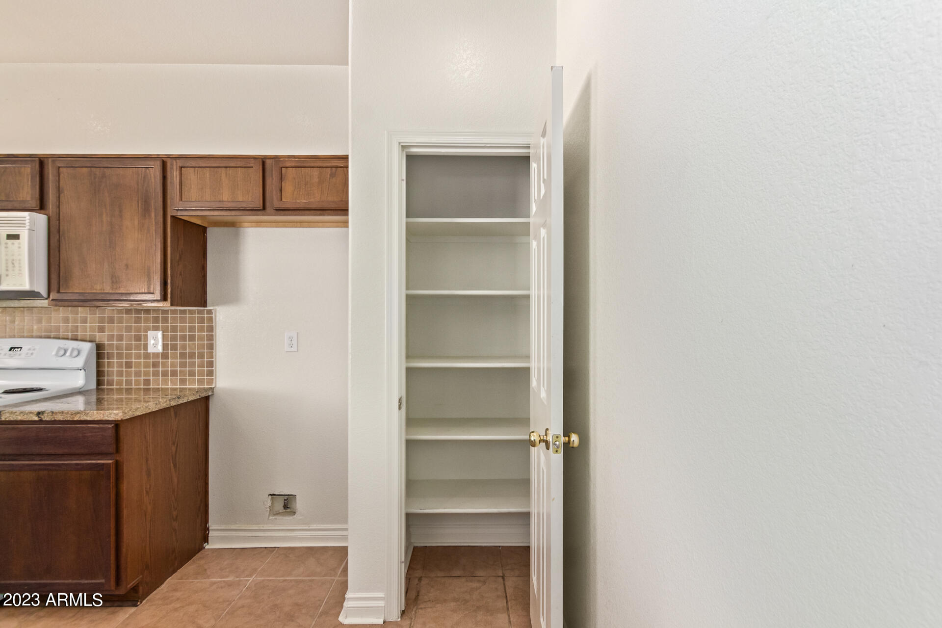 3903 East Kent Avenue Gilbert, AZ 85296 - Photo 10 of 27 10 - Kent