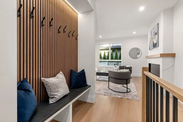 $2,495,000 | 956 Walnut Street, Unit 7, Newton, MA 02459