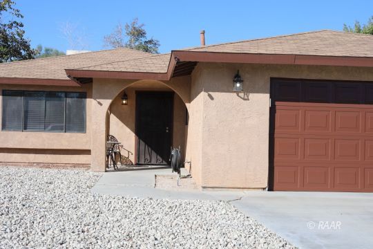 1101 Amie Court Ridgecrest, CA 93555 - Photo 3 of 24