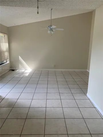 $2,350 | 1314 White Pine Drive, Unit 8B, Wellington, FL 33414