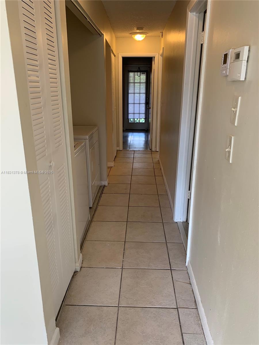 1314 White Pine Drive, Unit 8B Wellington, FL 33414 - Photo 4 of 9