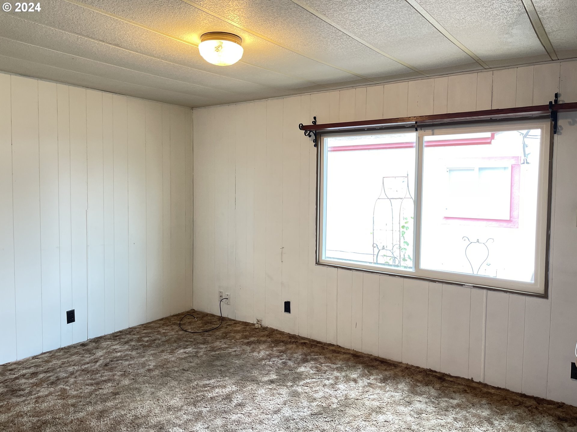 8651 Thurston Road, Unit 14 Springfield, OR 97478 - Photo 18 of 36 Gallery Image 18