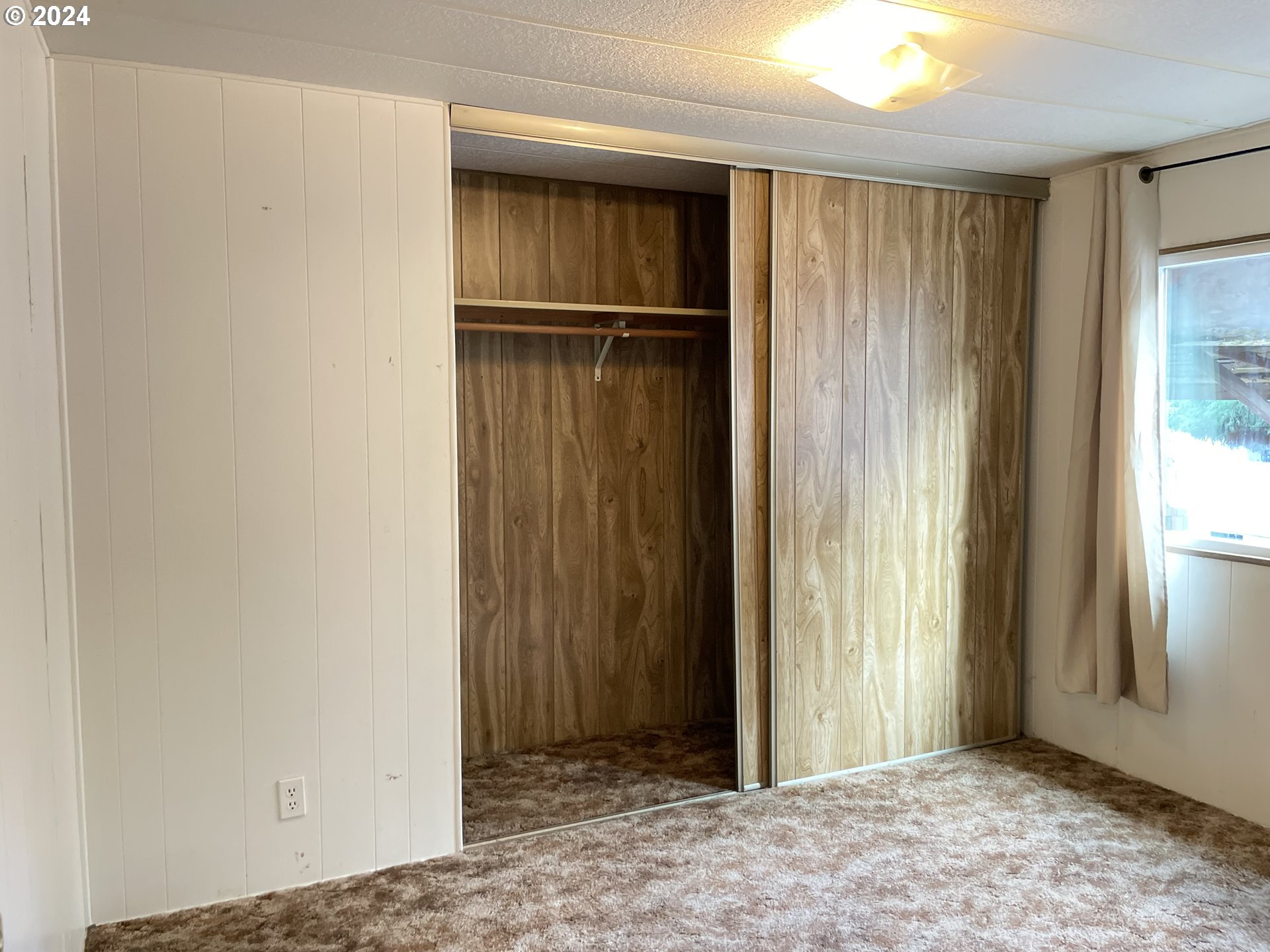 8651 Thurston Road, Unit 14 Springfield, OR 97478 - Photo 22 of 36 Bathroom