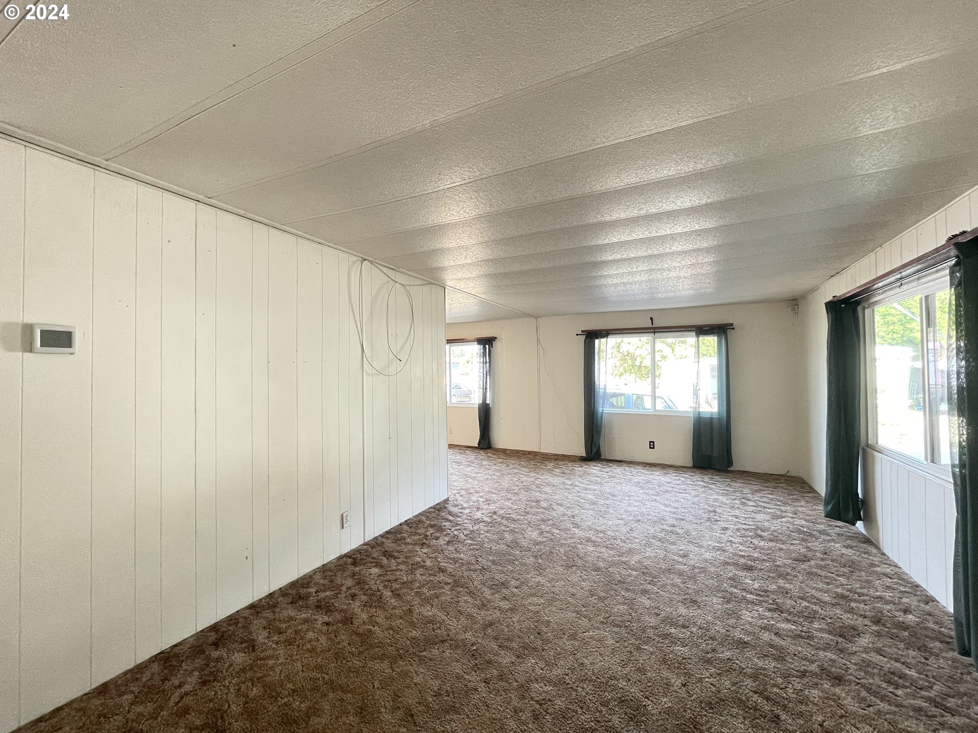 8651 Thurston Road, Unit 14 Springfield, OR 97478 - Photo 4 of 36 Gallery Image 4