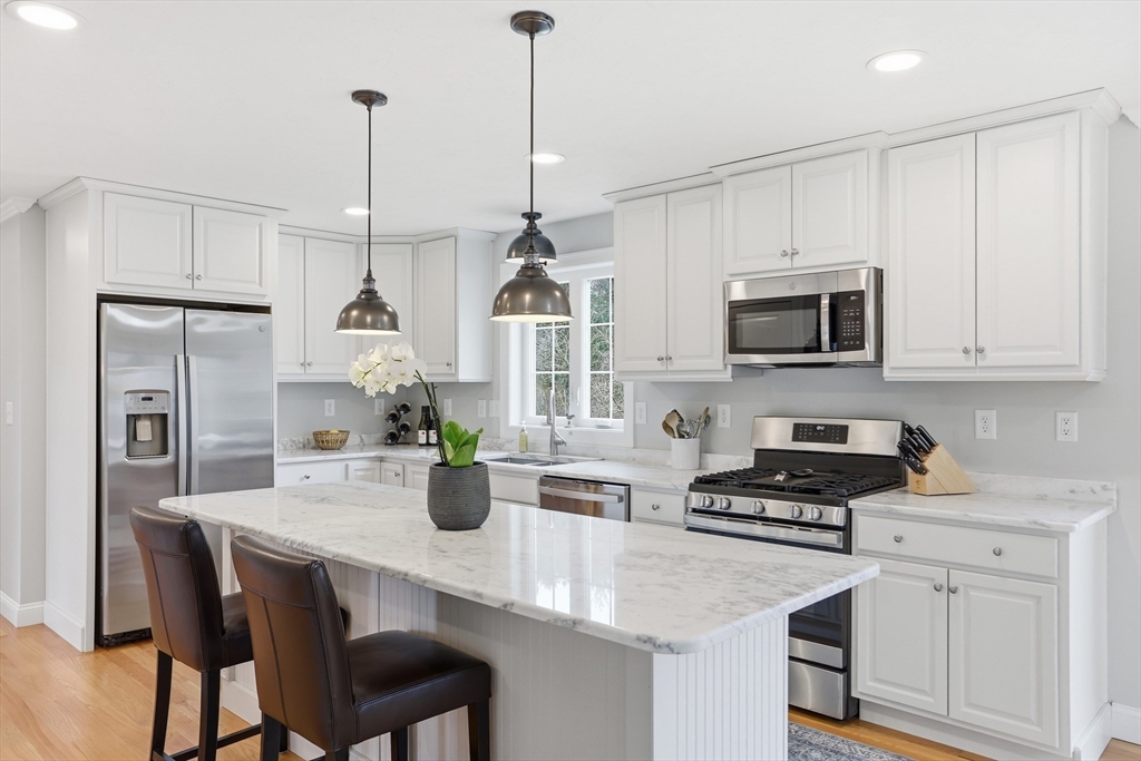 175 Rangeway Road North Billerica, MA 01862 - Photo 1 of 42 Gallery Image 1