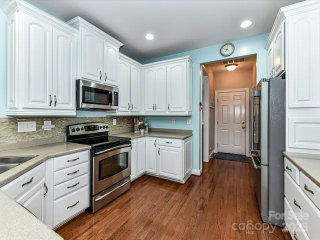 $550,000 | 3619 Savannah Hills Drive, Matthews, NC 28105