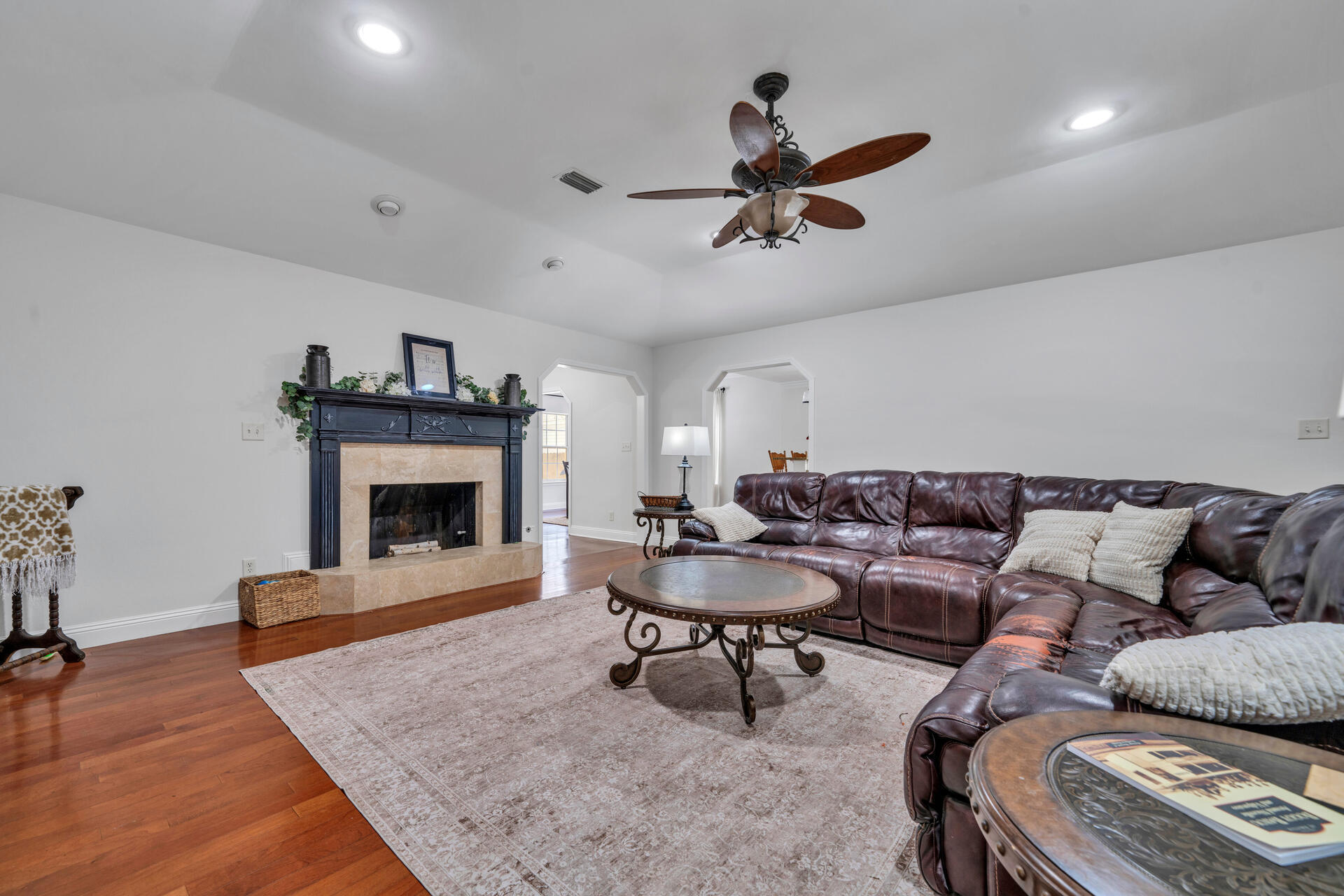 17 Bluewater Point Road Niceville, FL 32578 - Photo 2 of 35 17 Bluewater Point Rd Niceville FL 32578