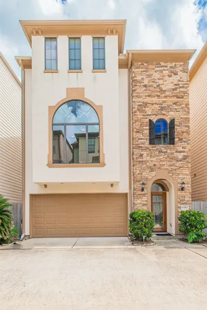 $3,100 | 11207 Tramonto Drive, Houston, TX 77042