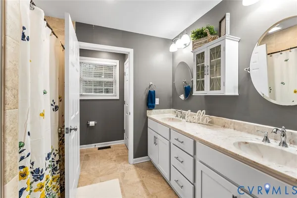 $349,900 | 200 Fort Street, West Point, VA 23181