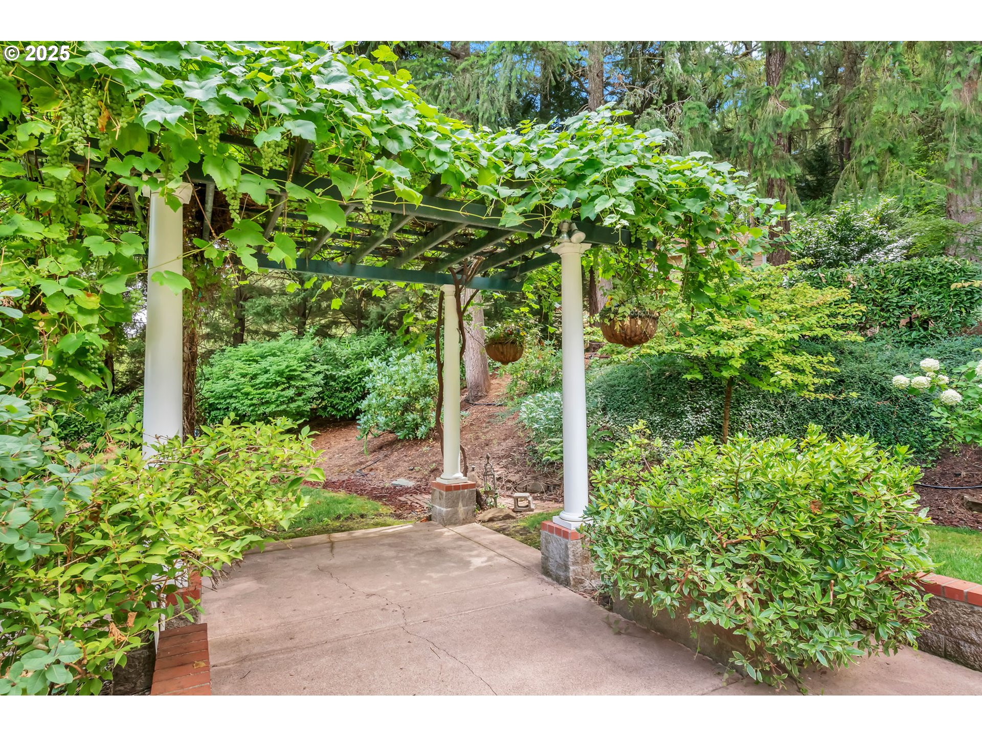 28408 Spencer Creek Road Eugene, OR 97405 - Photo 44 of 48