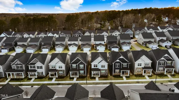 $450,000 | 333 Kaplan Woods Way, Wake Forest, NC 27587