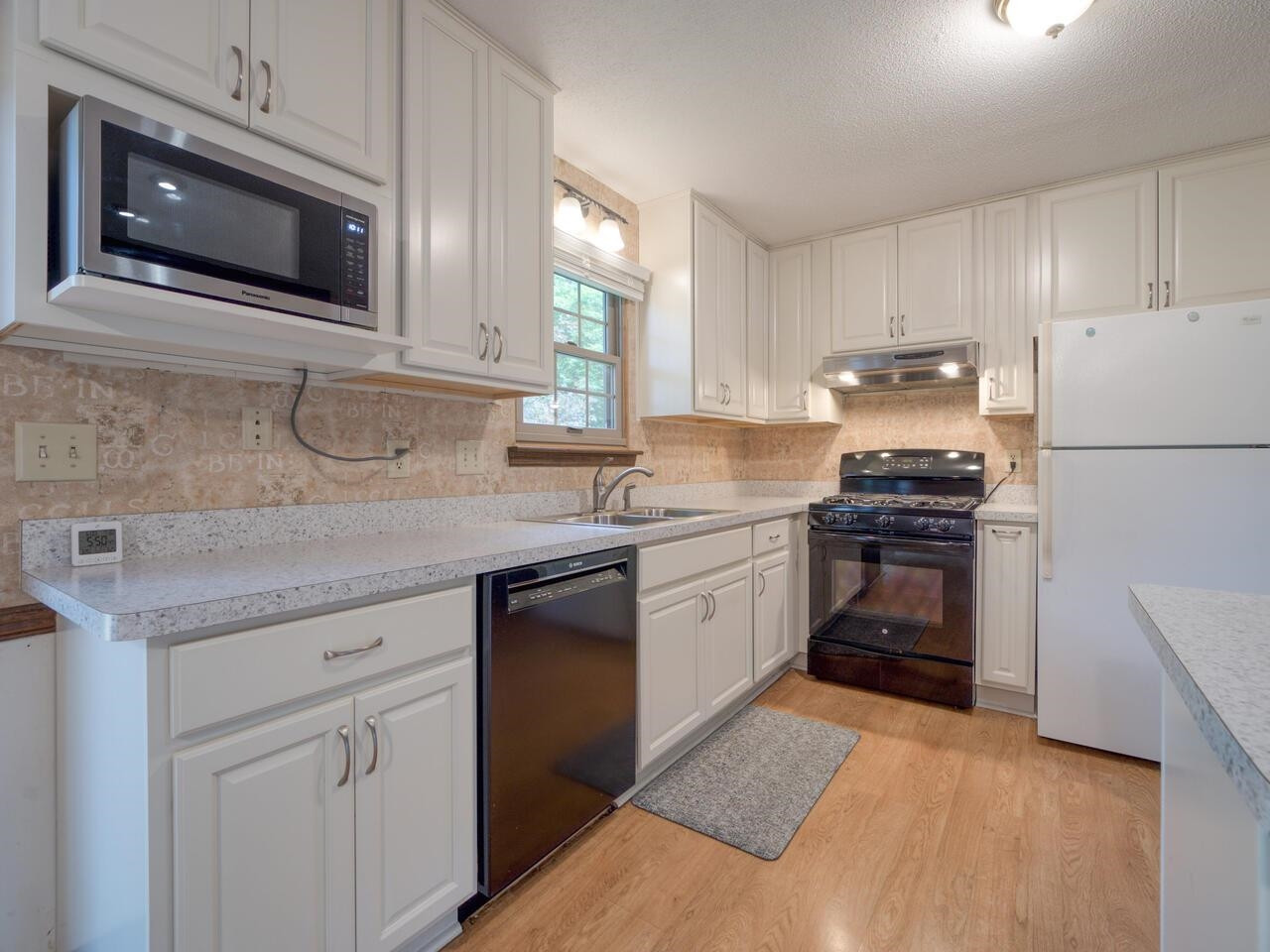 5505 Old Towne Road Raleigh, NC 27612 - Photo 11 of 45 Kitchen