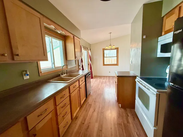 $275,000 | 18368 Highway 59, Detroit Lakes, MN 56501