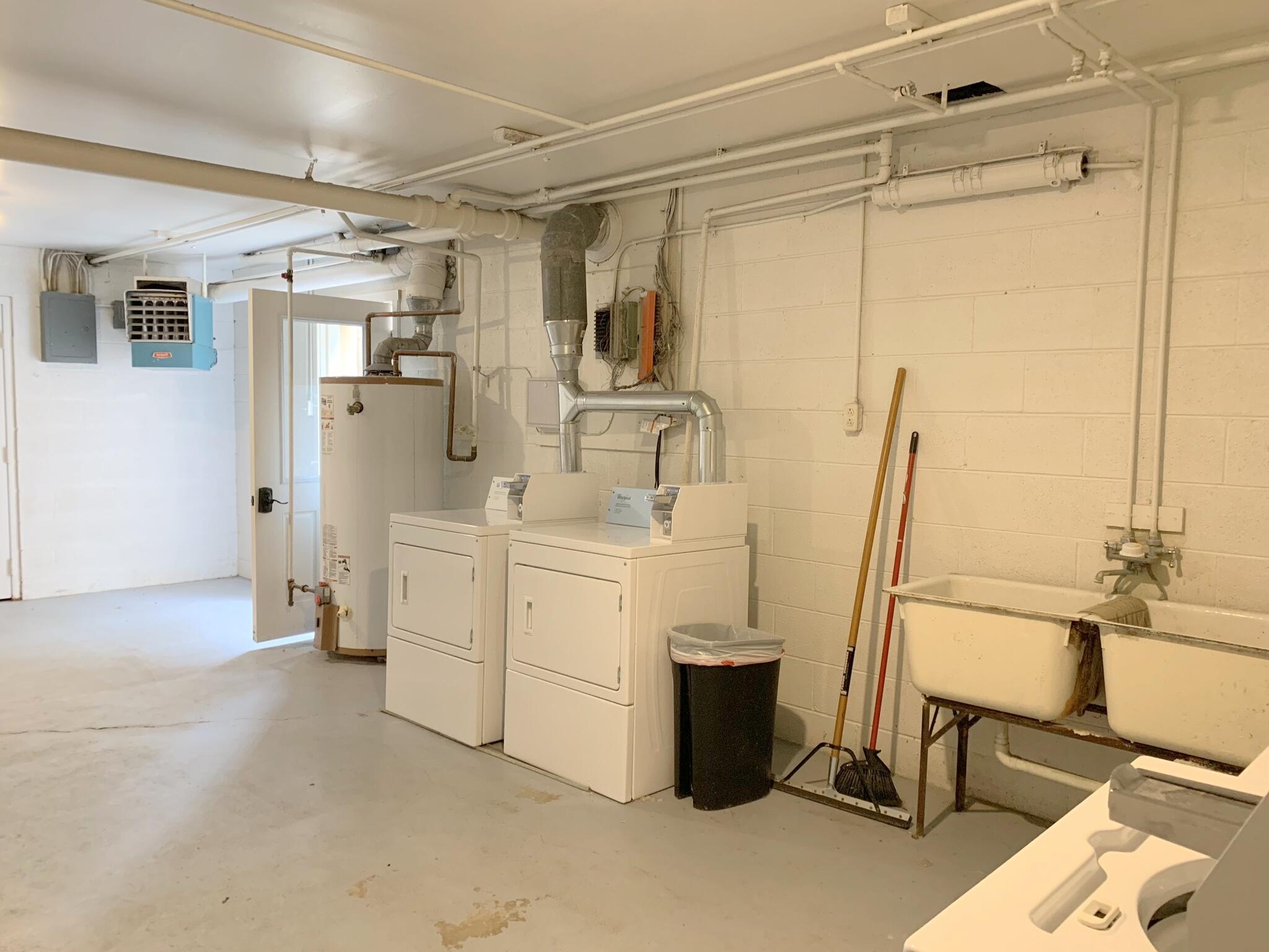 1801 Grandin Road Southwest, Unit 1809B Roanoke, VA 24015 - Photo 19 of 19 IMG_0354