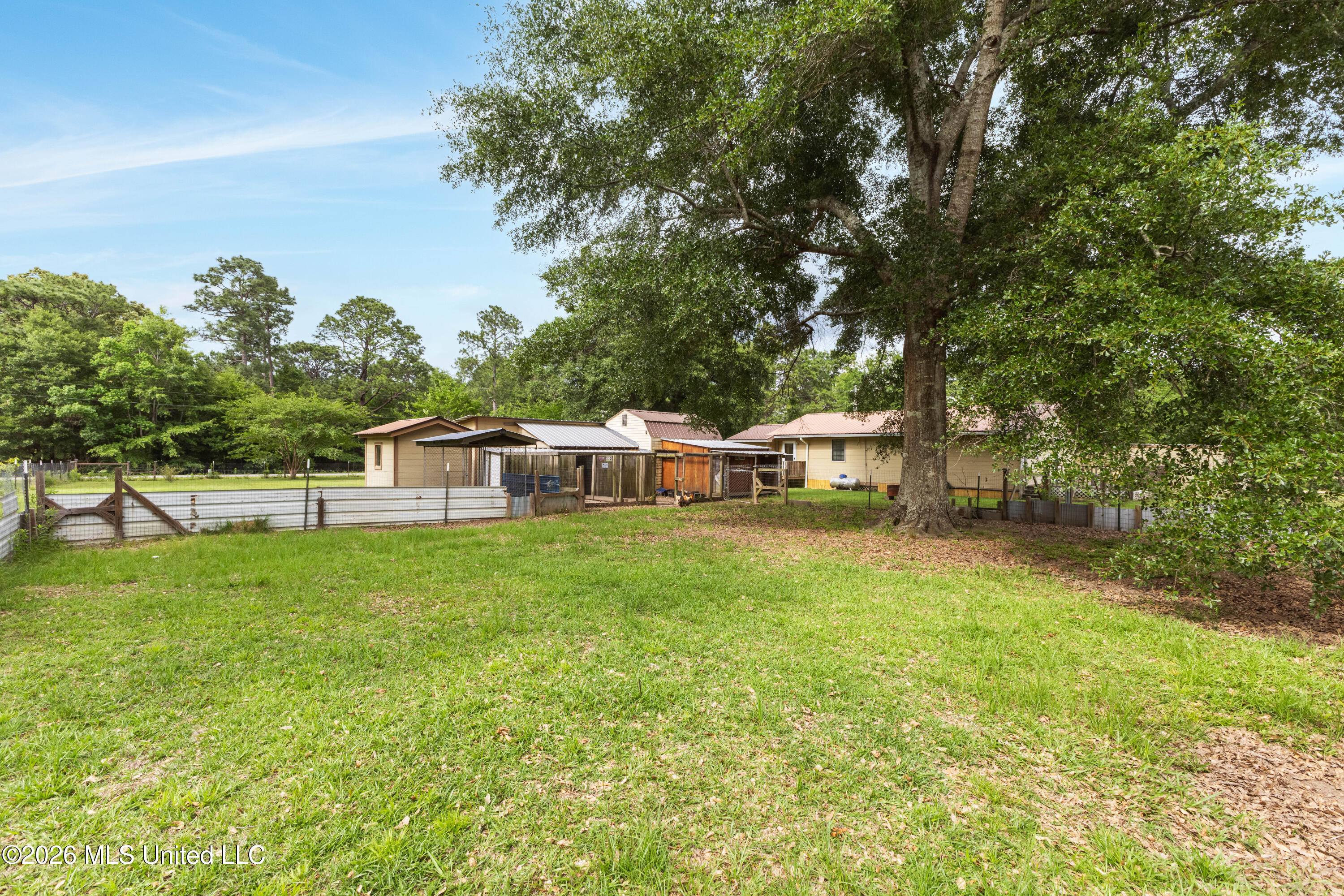 33 Gabe Street Lumberton, MS 39455 - Photo 32 of 47 33_Gabe_Street-31