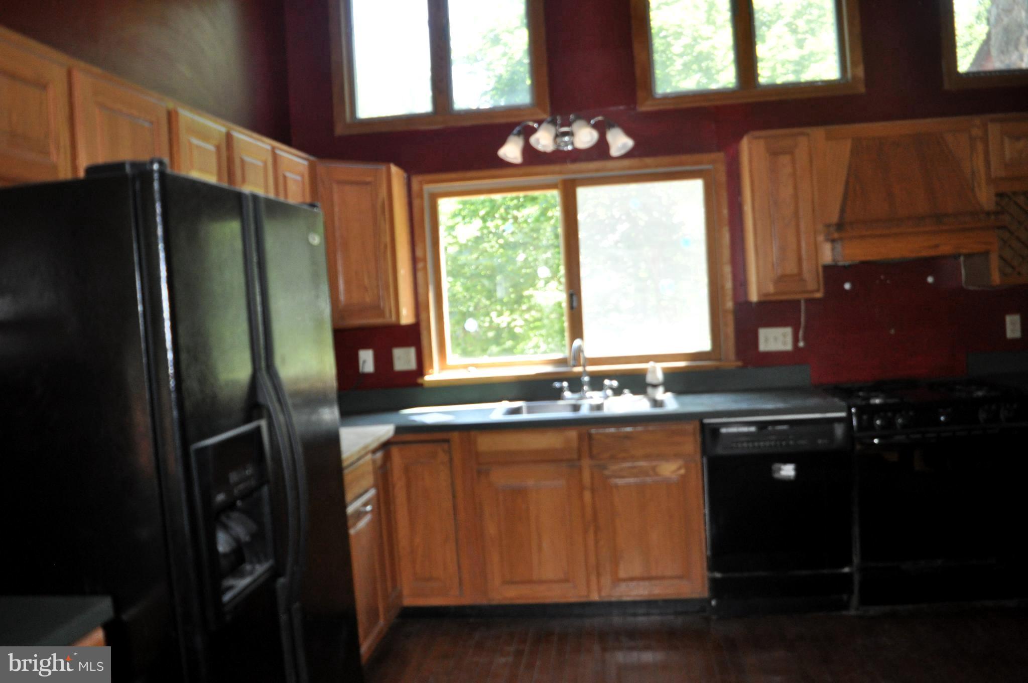14618 Water Company Road Cascade, MD 21719 - Photo 15 of 105 Kitchen