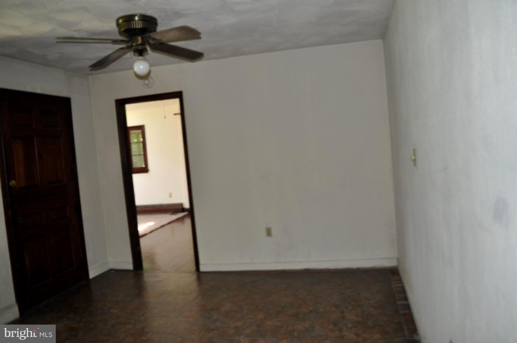 14618 Water Company Road Cascade, MD 21719 - Photo 36 of 105 Living Room