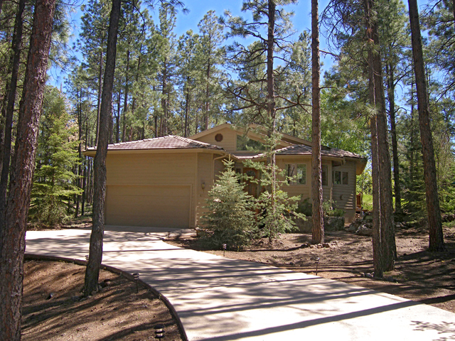 452 Griffiths Spring Flagstaff, AZ 86005 - Photo 1 of 22 frnt1