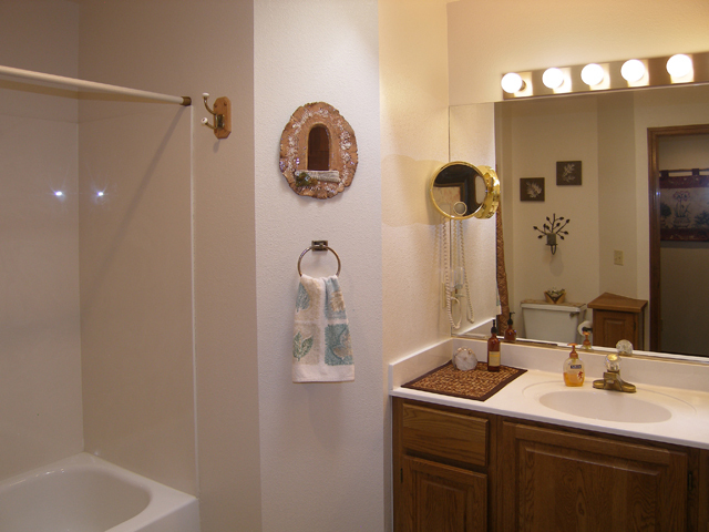 452 Griffiths Spring Flagstaff, AZ 86005 - Photo 22 of 22 gstbath