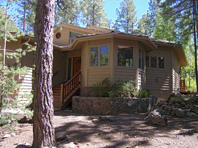 452 Griffiths Spring Flagstaff, AZ 86005 - Photo 3 of 22 frnt2