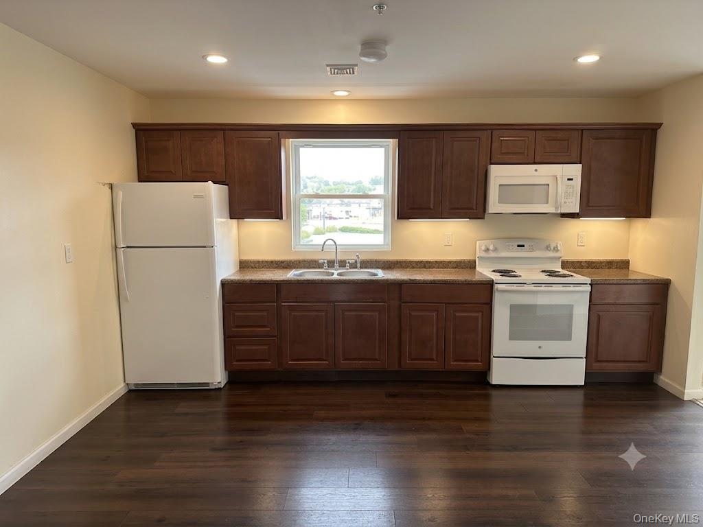 6270 Rte 209 Kerhonkson, NY 12446 - Photo 6 of 10