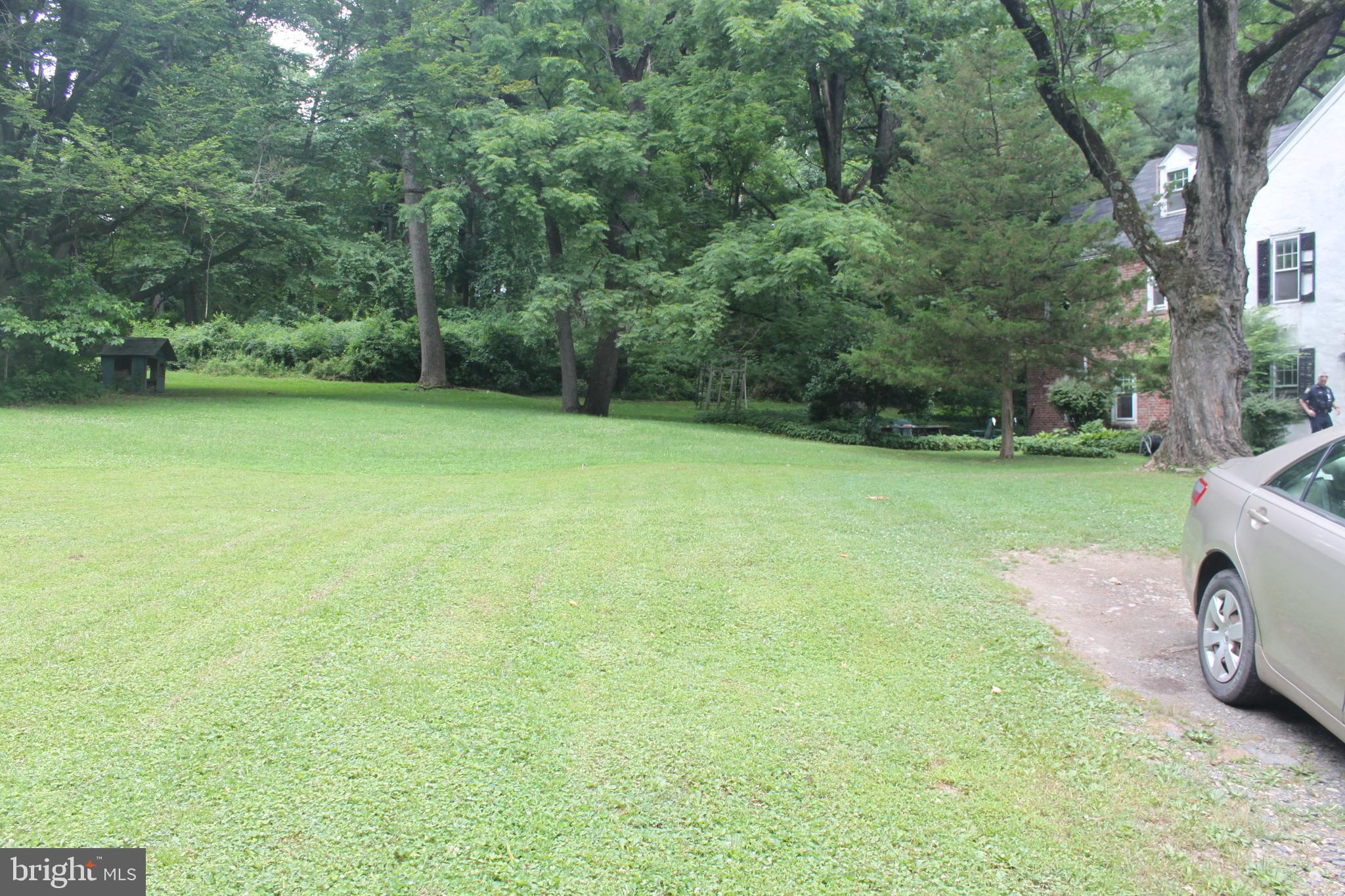 221 Moredon Road Huntingdon Valley, PA 19006 - Photo 12 of 43