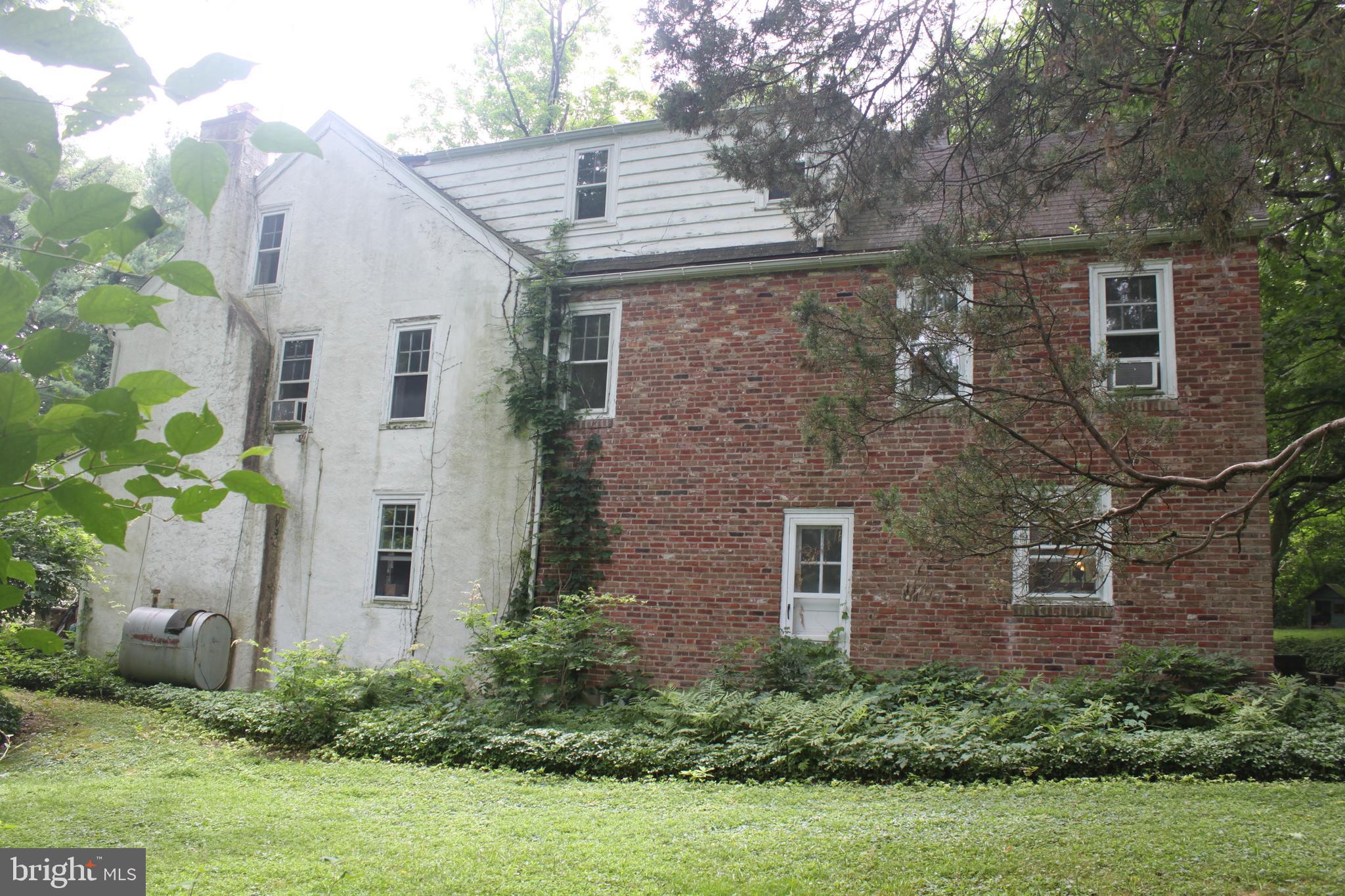 221 Moredon Road Huntingdon Valley, PA 19006 - Photo 8 of 43