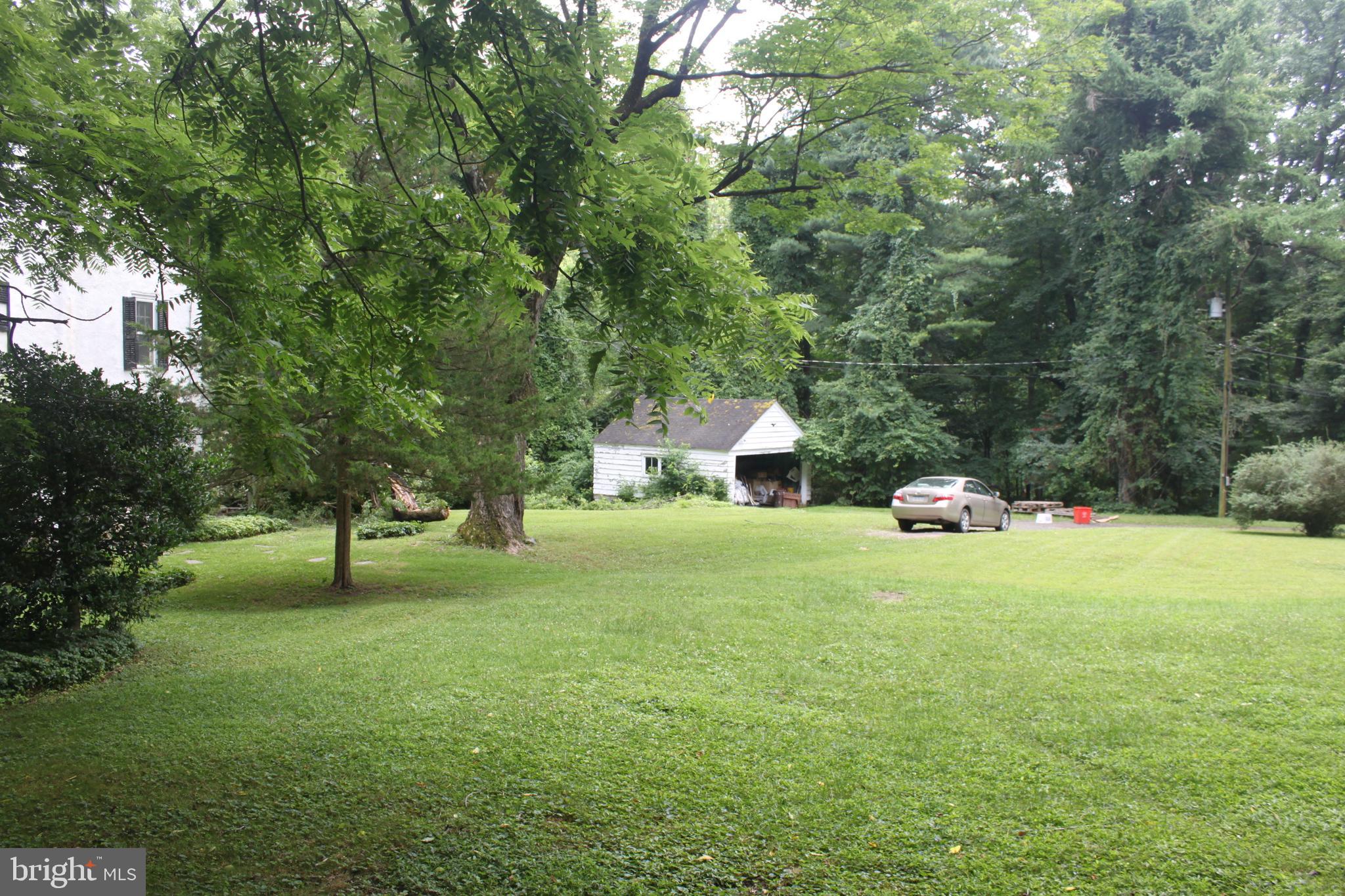 221 Moredon Road Huntingdon Valley, PA 19006 - Photo 9 of 43