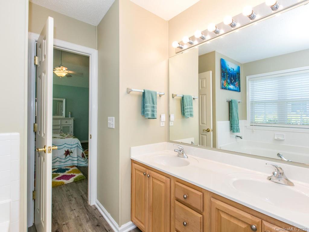 166 Farm Valley Road Fletcher, NC 28732 - Photo 19 of 32