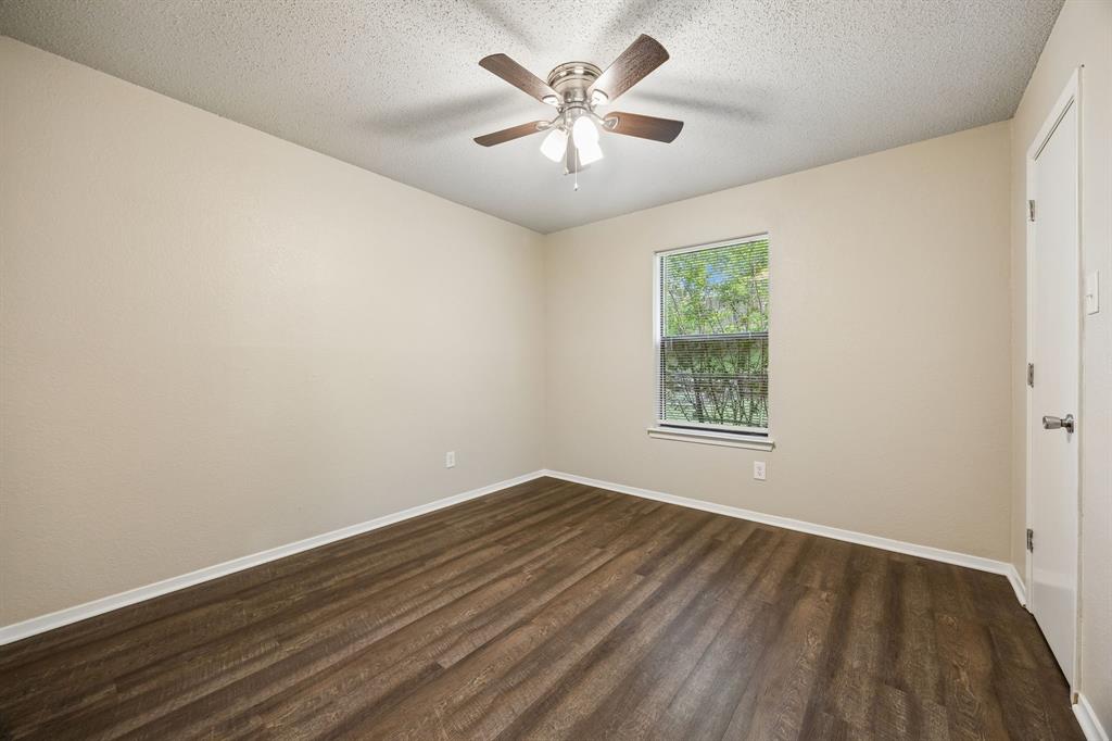 6433 Ridglea Drive Watauga, TX 76148 - Photo 16 of 25