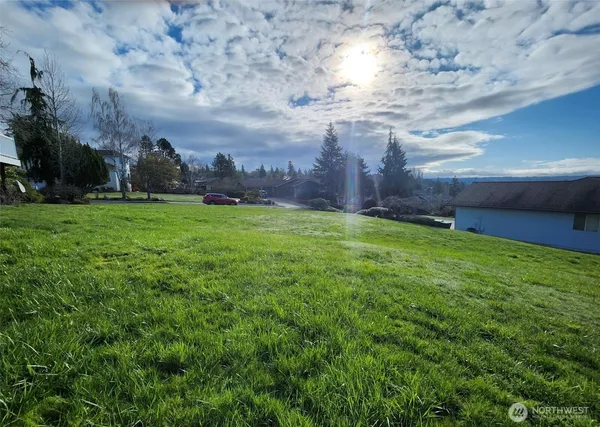 $224,500 | 3023 Pawnee Drive, Bremerton, WA 98310
