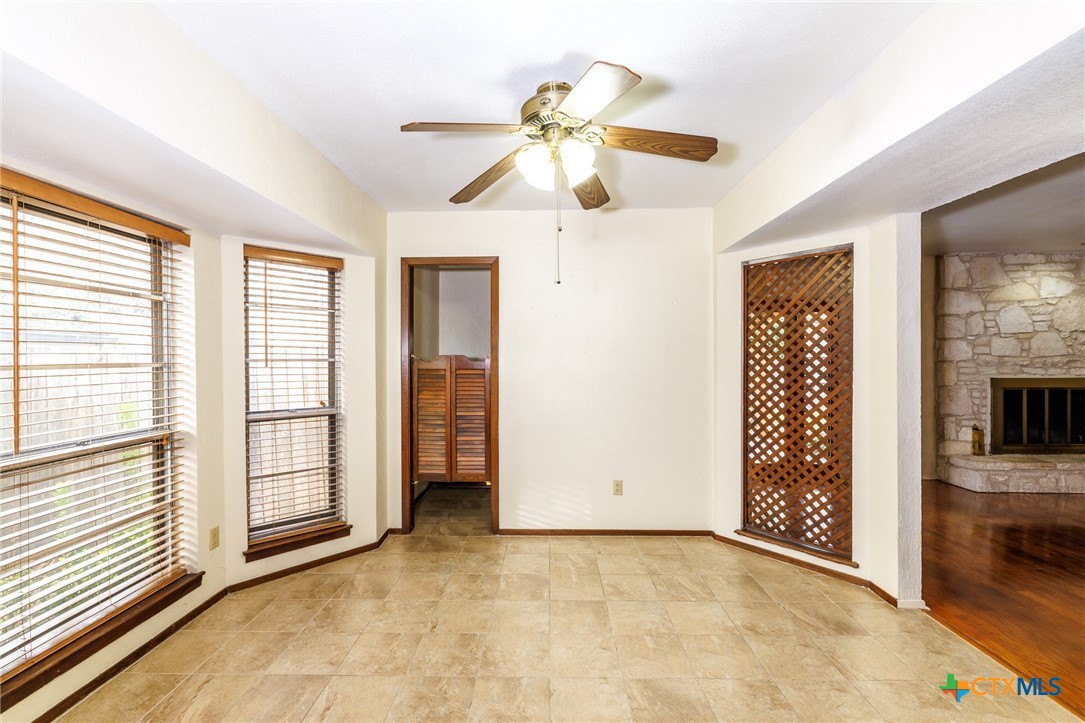 209 Coventry Lane Seguin, TX 78155 - Photo 12 of 48